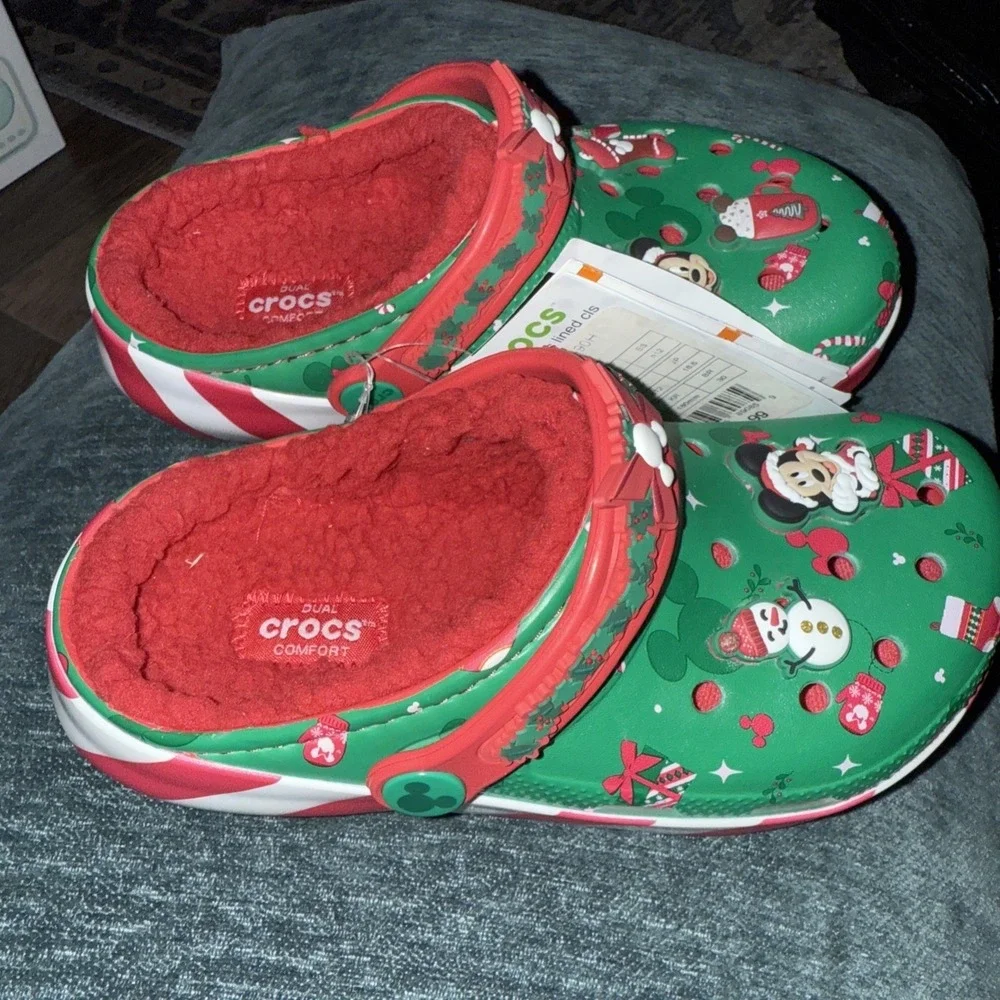 NEW DISNEY PARKS CHRISTMAS HOLIDAY CROCS CLOGS MICKEY & FRIENDS  Child Size C 12
